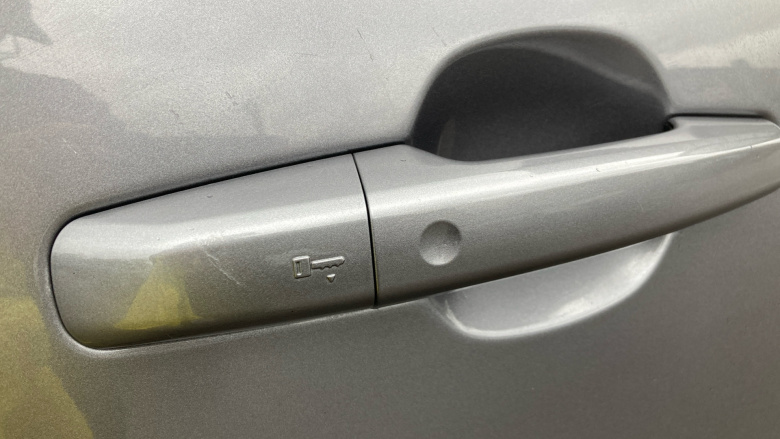 Jaguar F-Pace 2.0 P400e R-Dynamic SE 5dr Auto AWD Estate